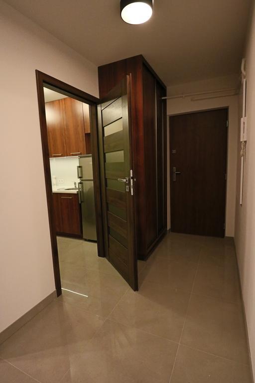 Apartment Mona Warsaw Przy Stacji Metra ภายนอก รูปภาพ